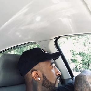 Meet your Posher, Derrick